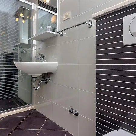 Rubin-3 By Interhome Apartment *