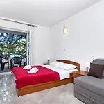 Appartement Rubin-3 By Interhome